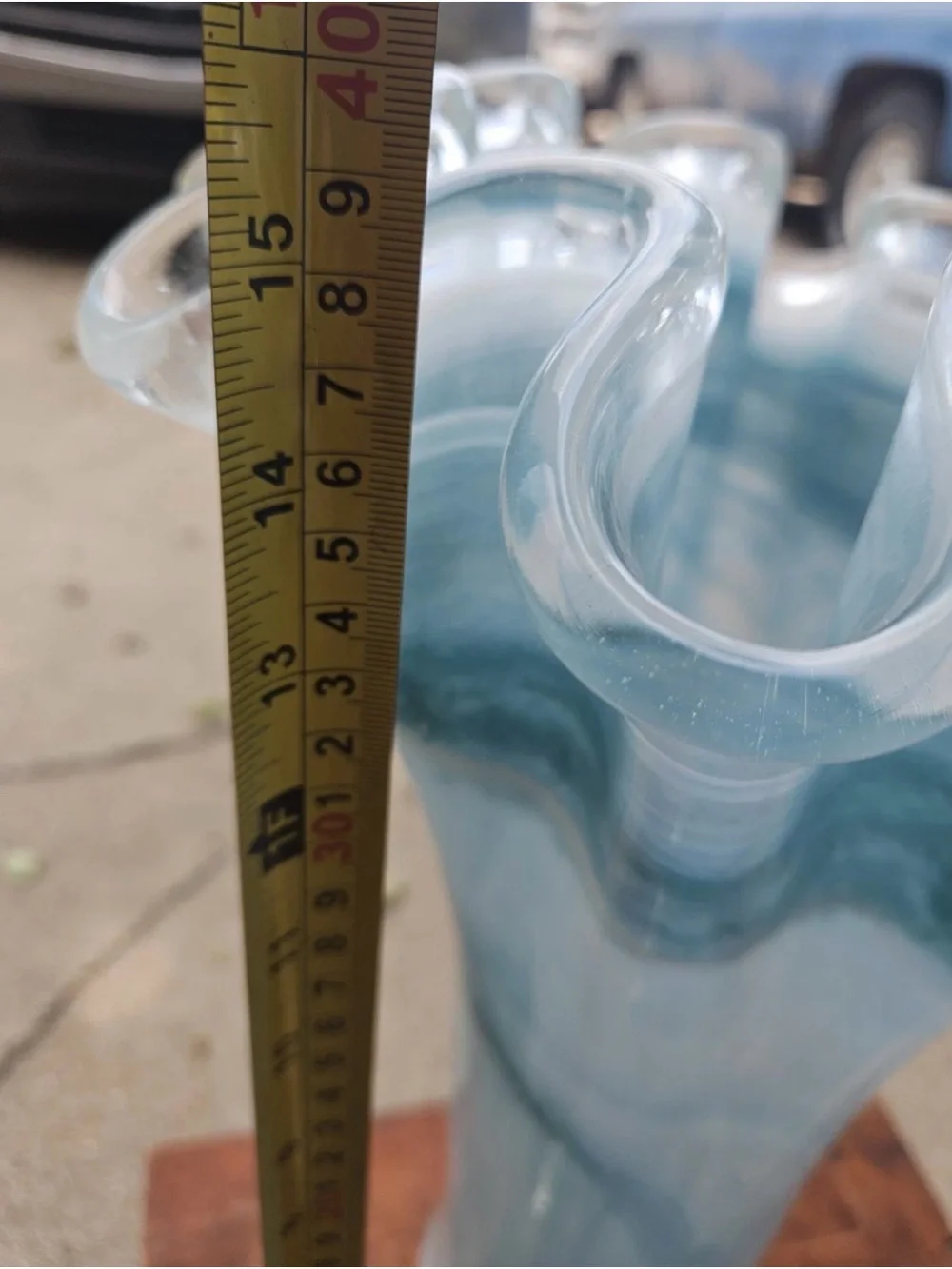 Large Hand Blown Blue & White Swirl Art Glass Ruffled Vase 15.5